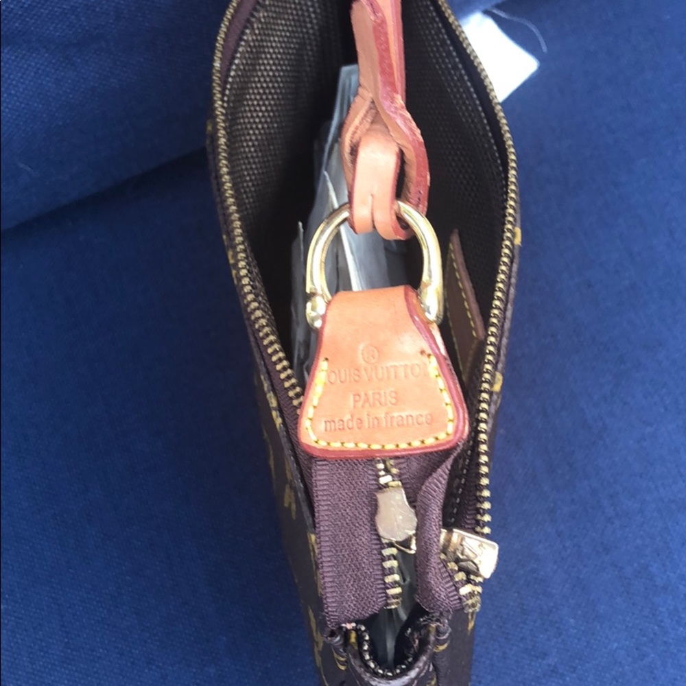 Purse - Picture 3 of 4